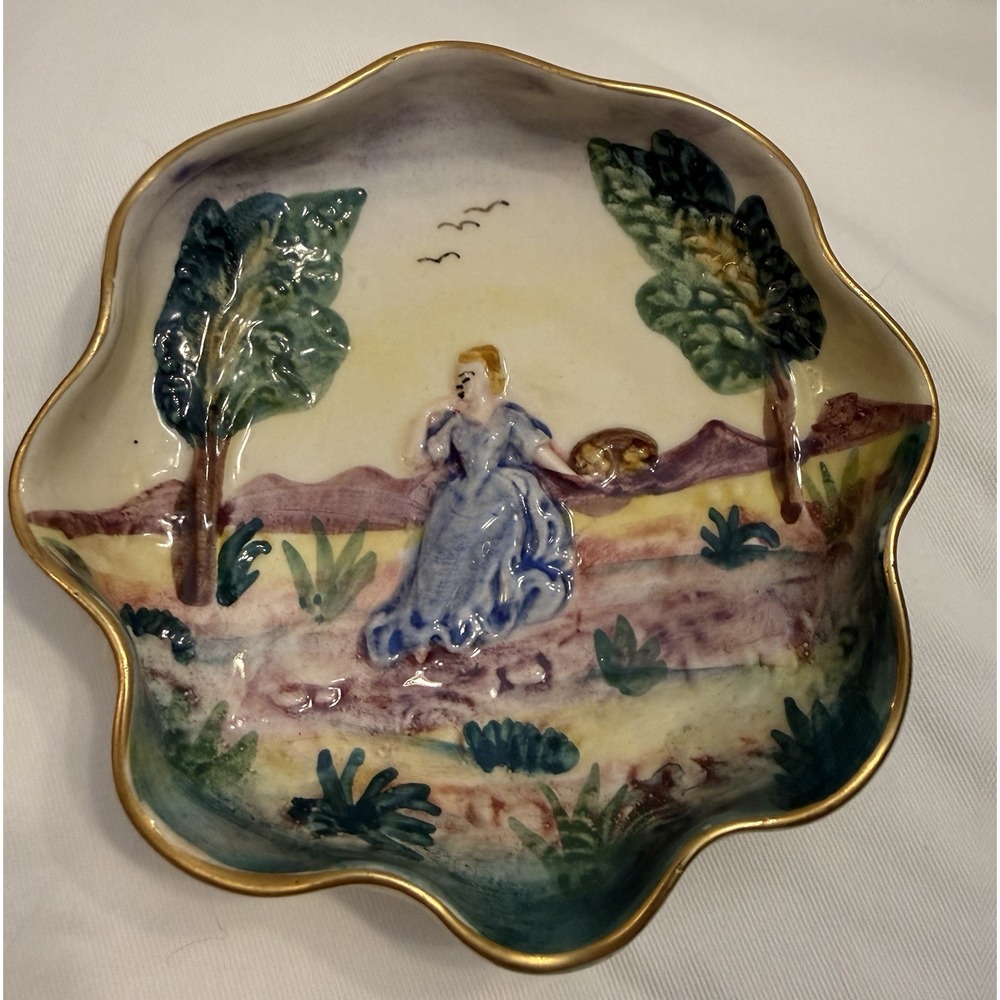 Vintage Hand Painted Decorative Trinket /Jewelry Dish Made In Italy Marked
